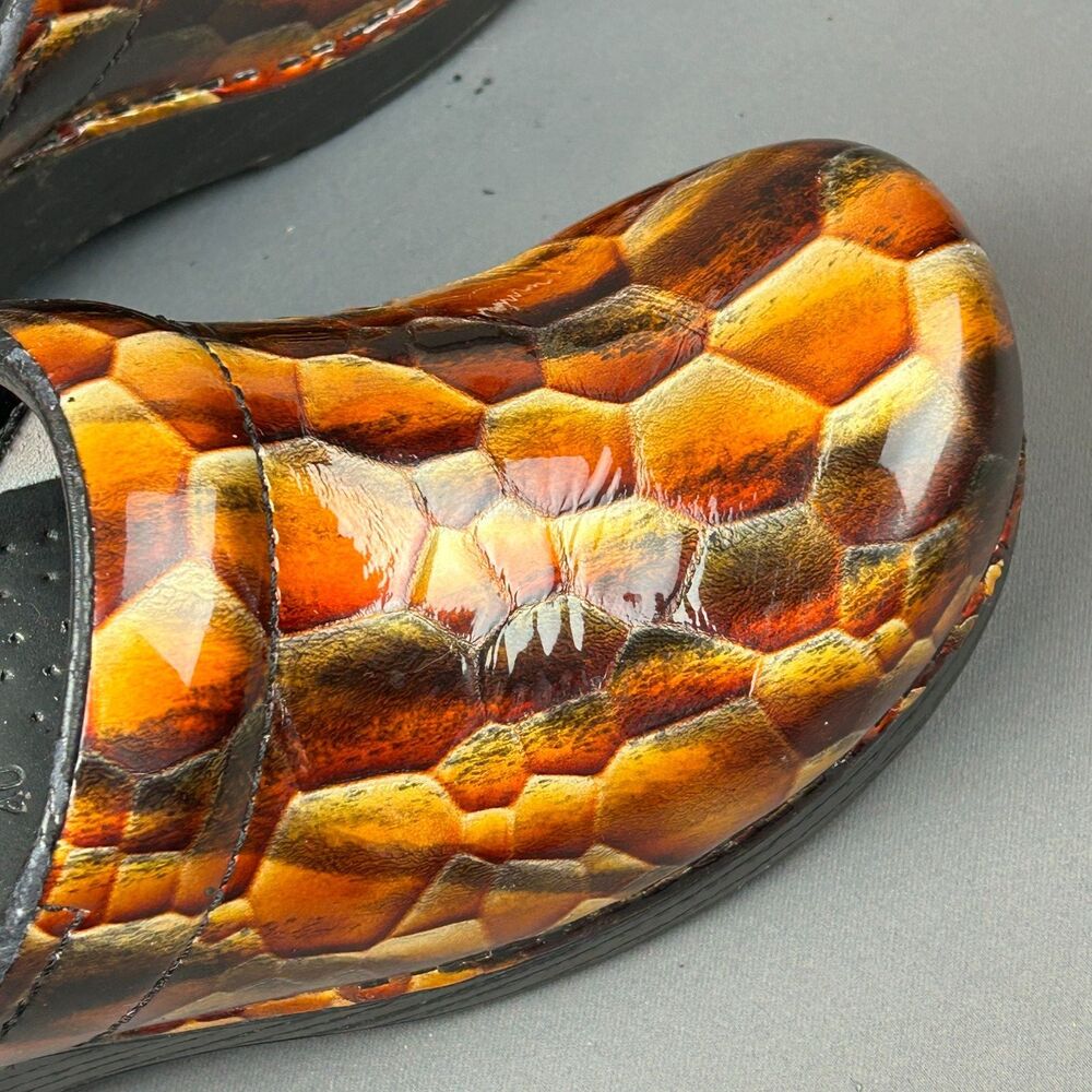 Dansko Professional Tiger Eye Patent Leather Snake Skin Print Clog EU 40 US 10 - Picture 4 of 16